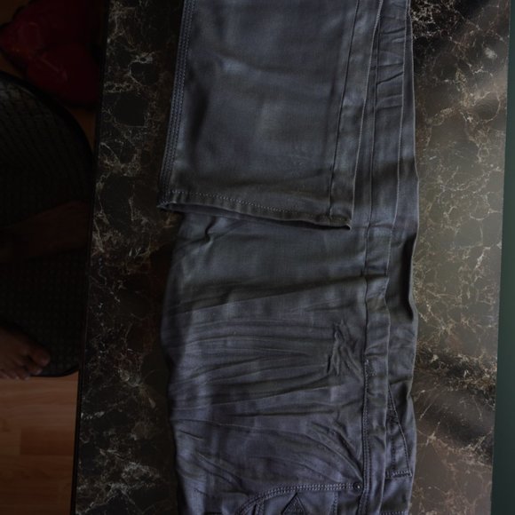 Guess Jeans - Picture 3 of 6